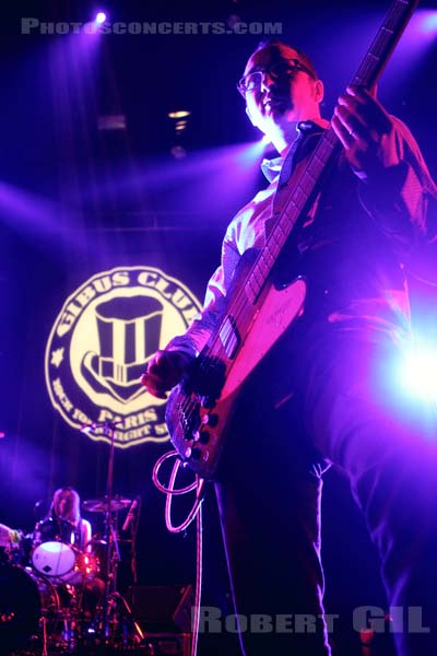 SEX ASSETS AND WASTE MANAGEMENT - 2012-03-21 - PARIS - Olympia - 